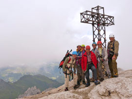 Gipfelkreuz des Marmolada Penia 3342 m